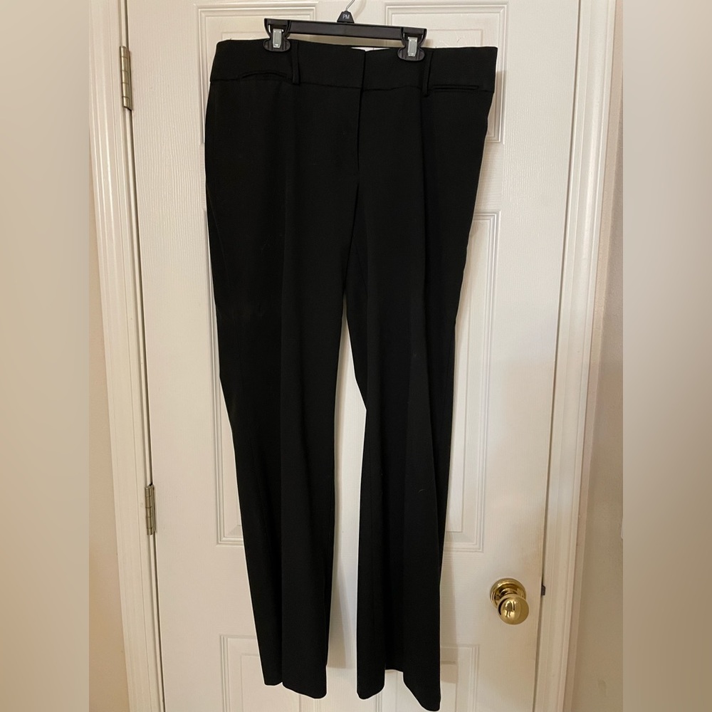Ann Taylor-Loft Julie Trousers in Black. Size 12
